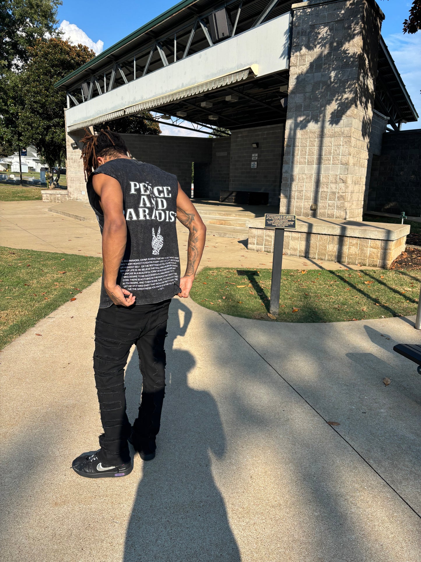 PEACE AND PARADISE ESSENCE TANKS