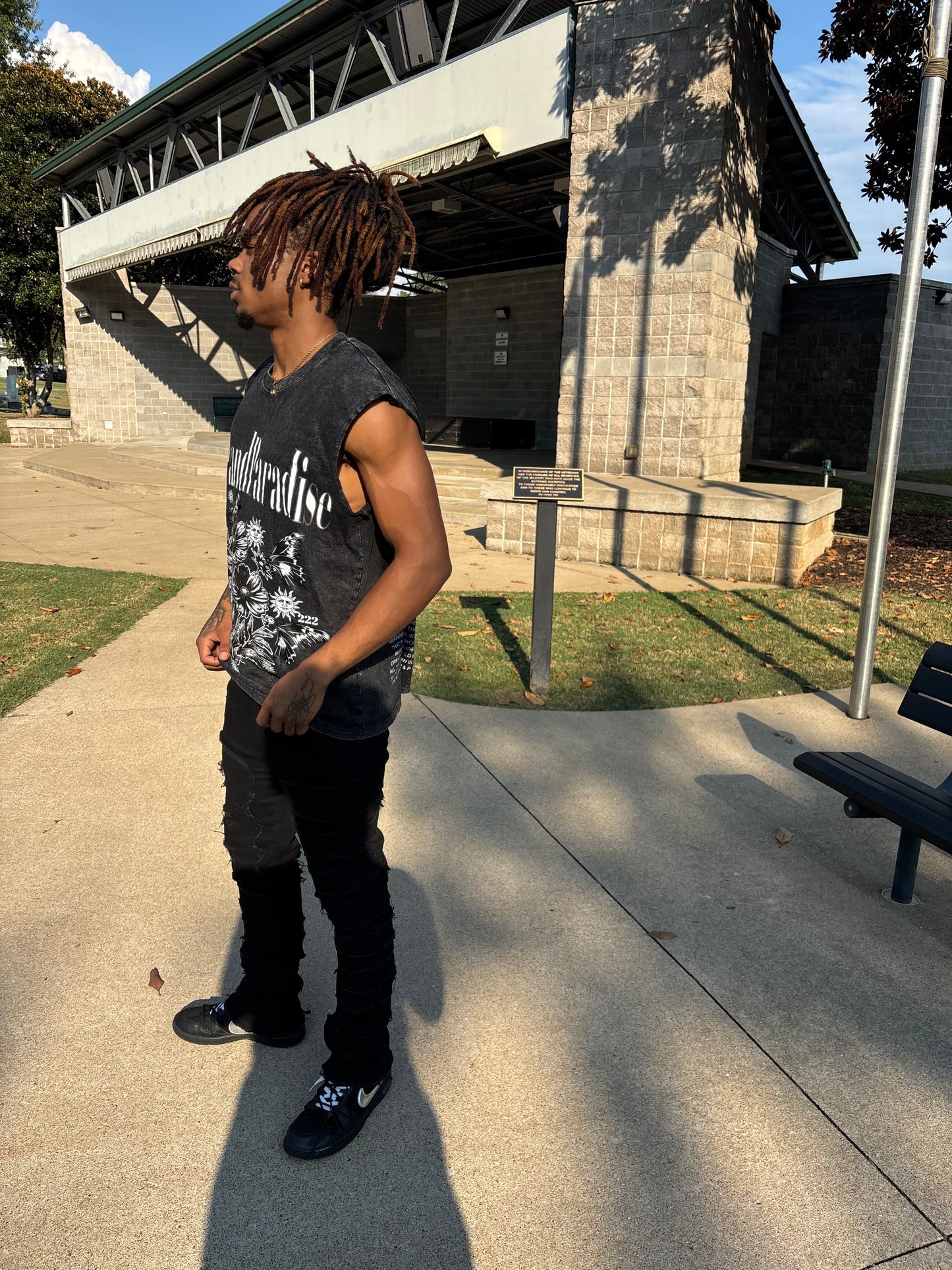 PEACE AND PARADISE ESSENCE TANKS