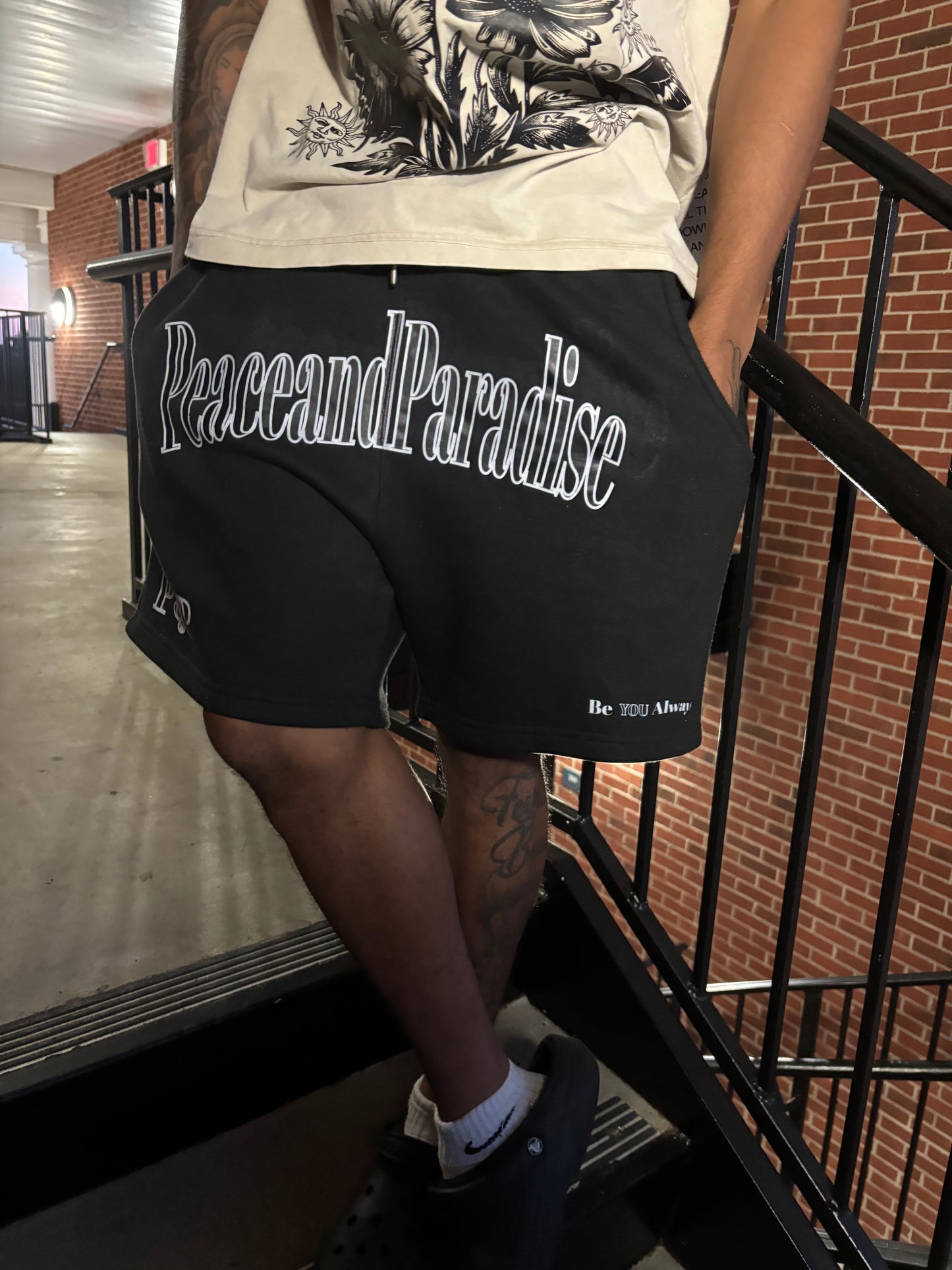 "BE YOU" SHORTS BLACK