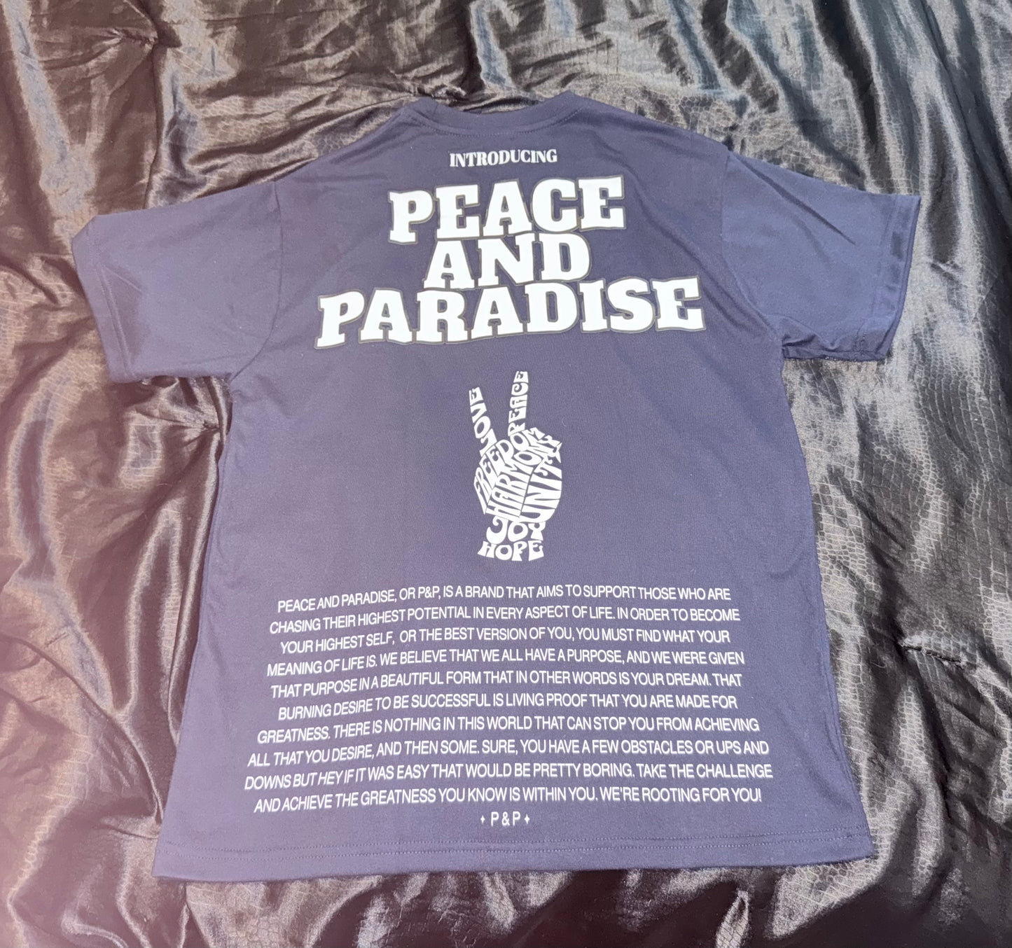 PEACE AND PARADISE "ESSENCE" OVERSIZED TEE