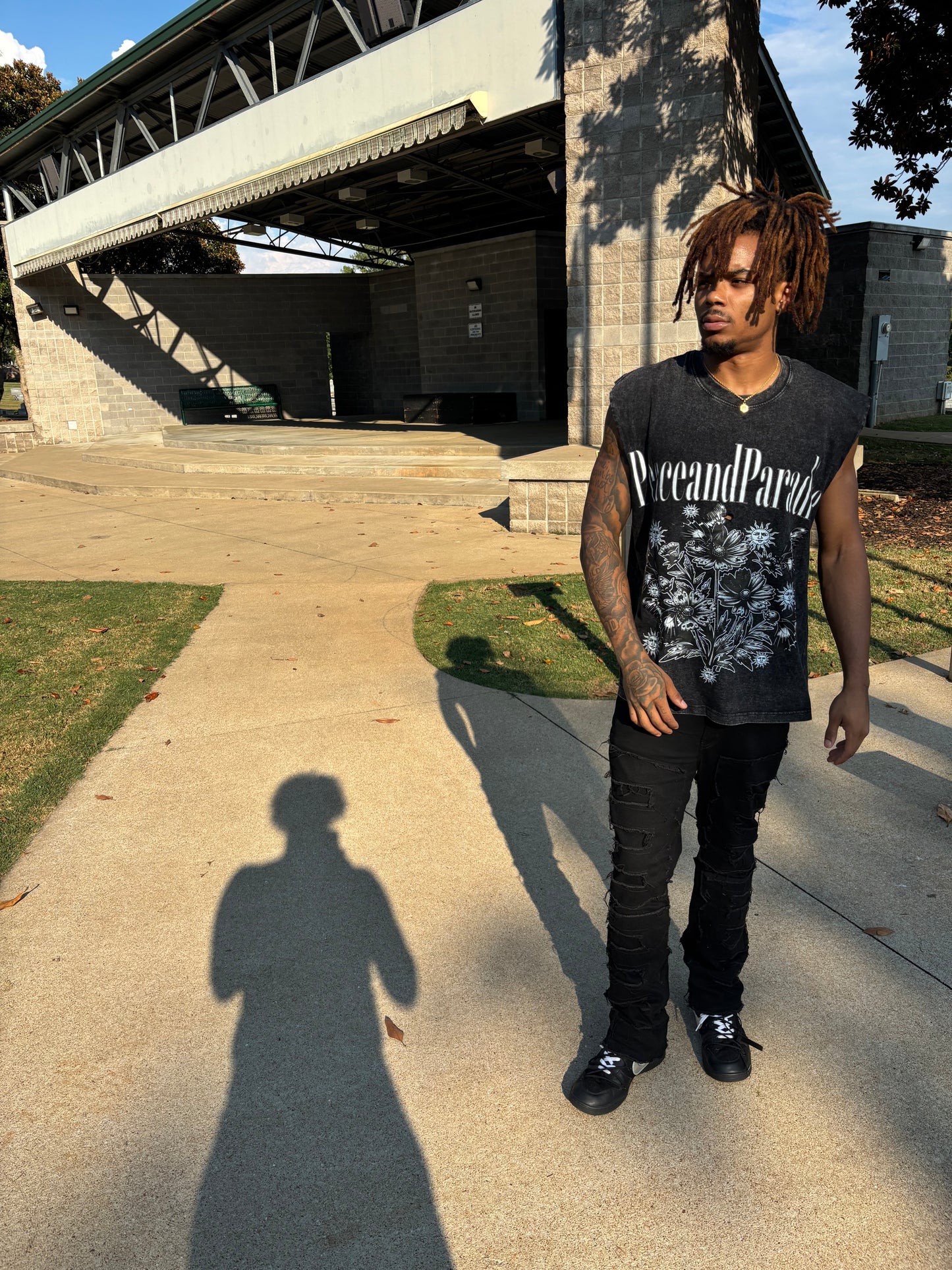 PEACE AND PARADISE ESSENCE TANKS